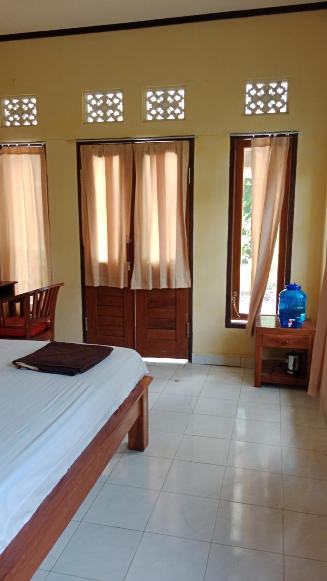 House Market Sidemen  Phòng bức ảnh